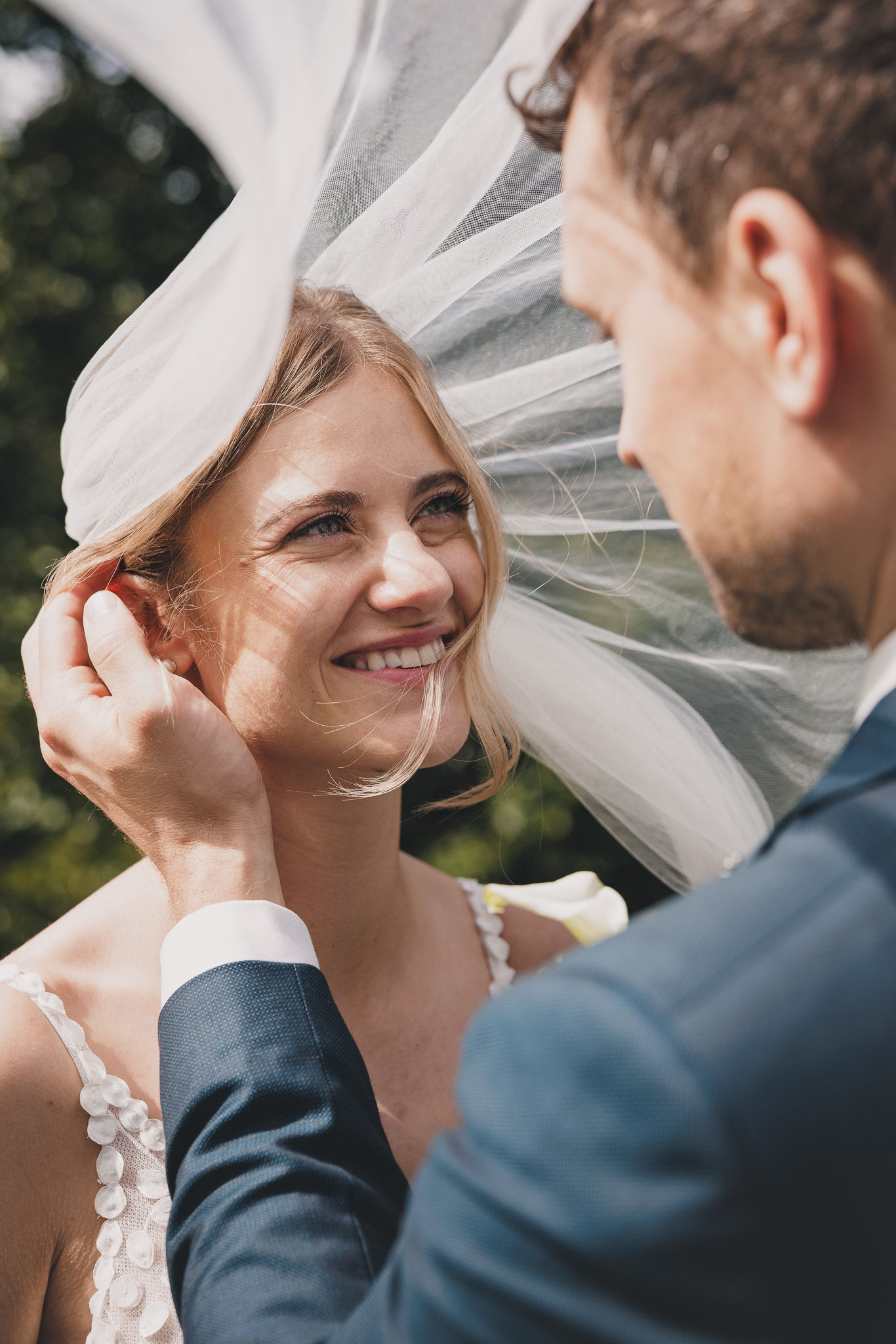Emotionales Brautportrait – authentische Hochzeitsfotografie in den Alpen